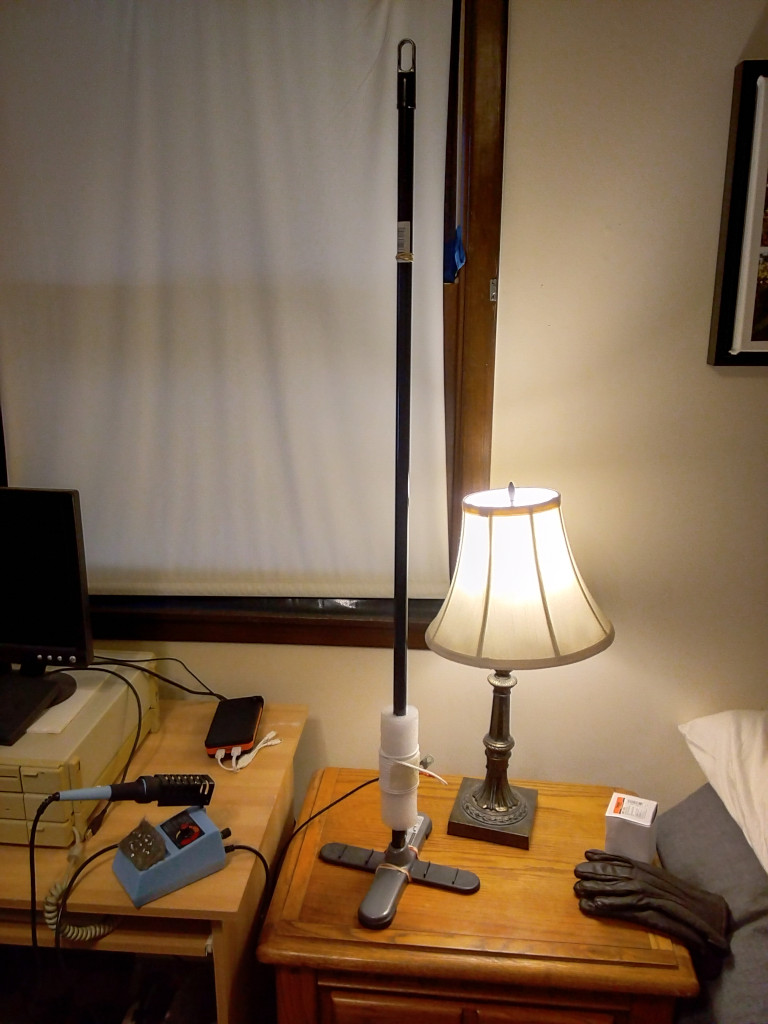 Dollar Tree Broomstick Vertical Antenna